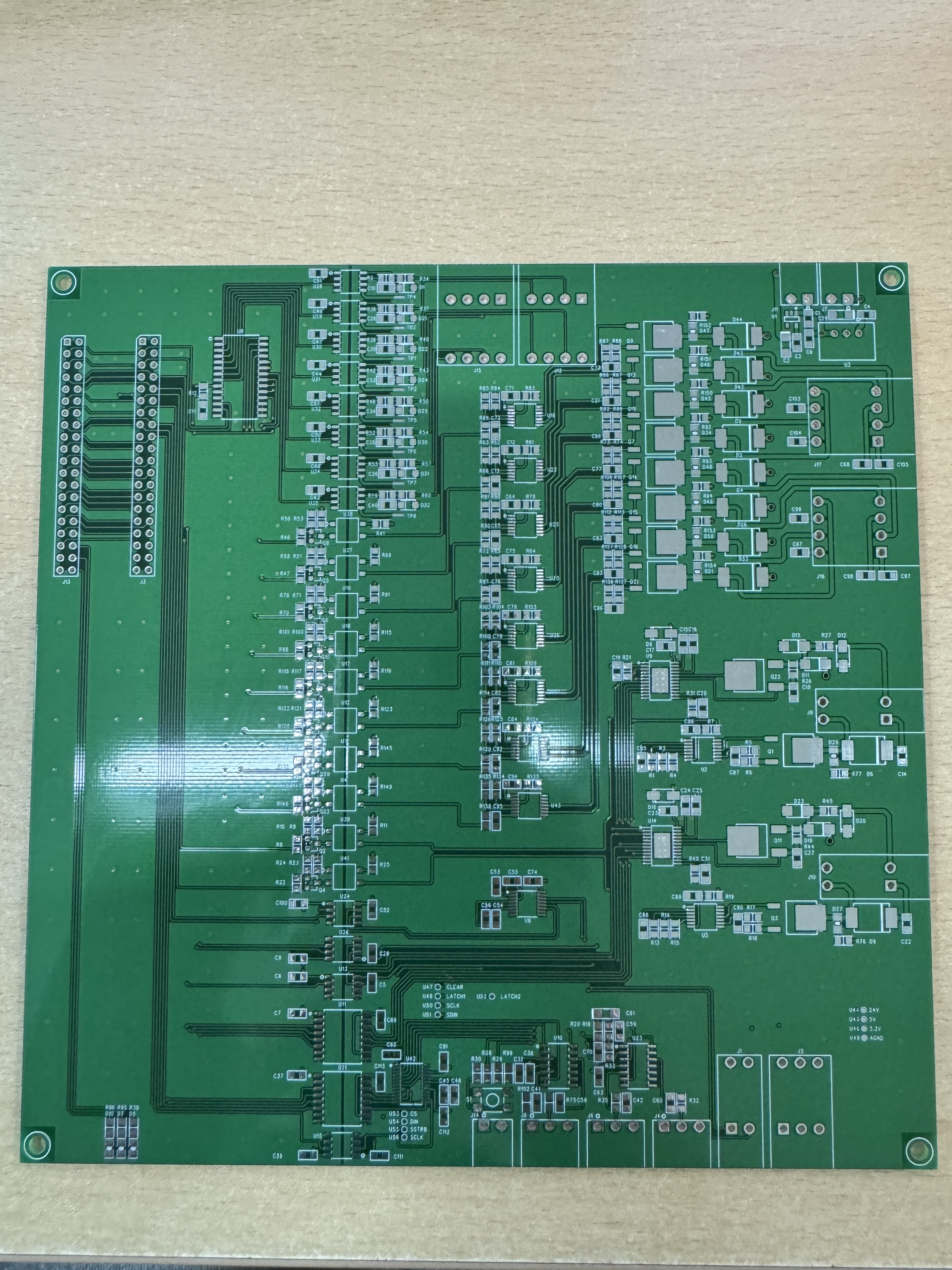 실제 PCB — U9, U14 (AD5420) 의 exposed pad